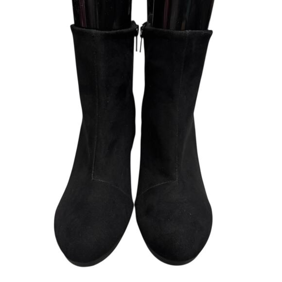 Old Navy Black Suede Round Toe Ankle Booties Women’s Size 9 - Picture 3 of 10